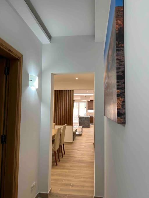 Апартаменты A Flat In The Heart Of Bugibba Сент-Полс-Бей Экстерьер фото